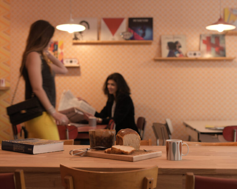 Le 10H10 : le coworking café le plus kool de Paris